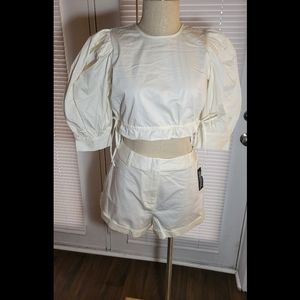 NWT Sz M Danielle Bernstein white crop top (part of set)
